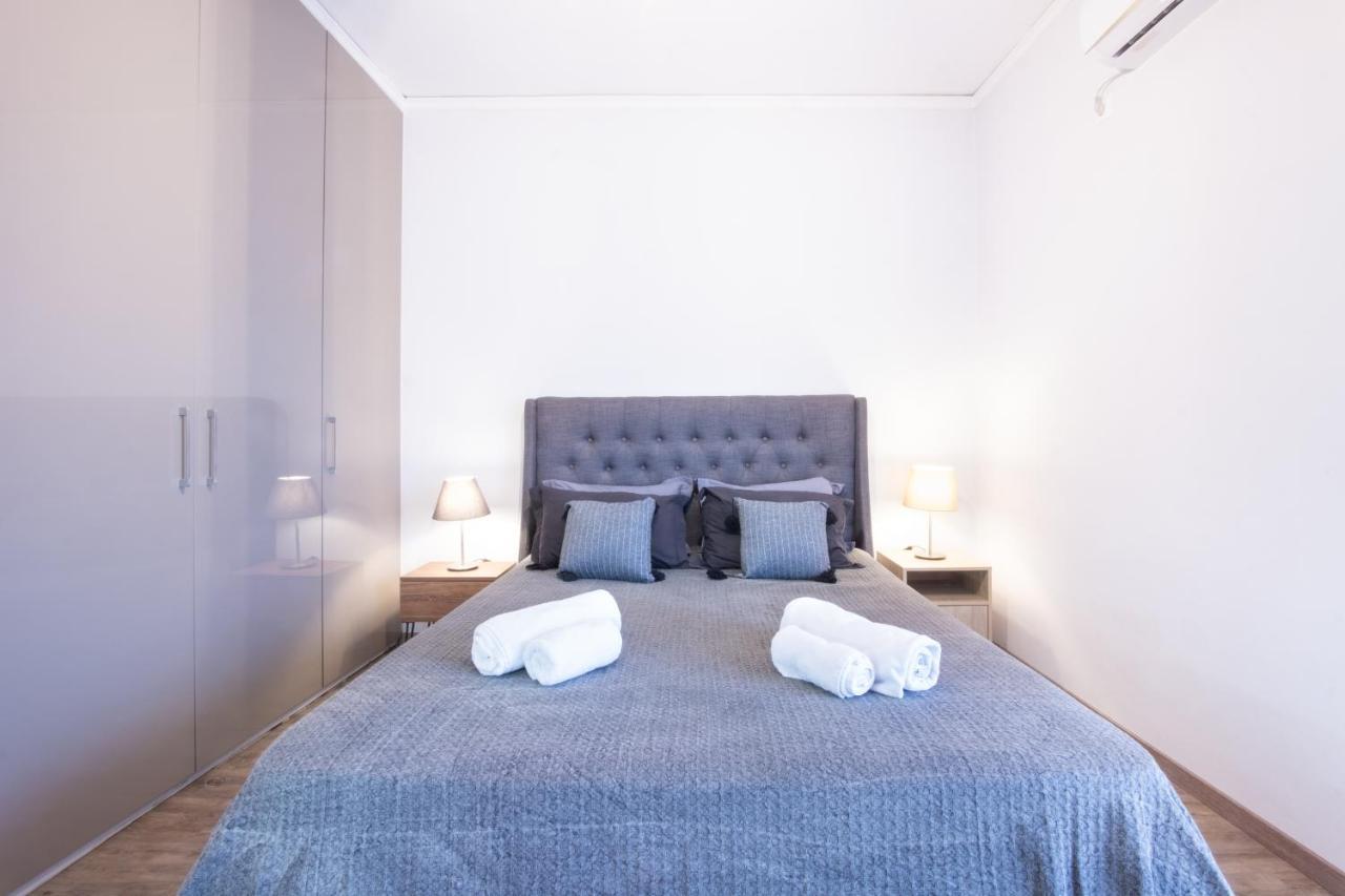 Apartment With Parking Near Medical Center Athen Eksteriør billede