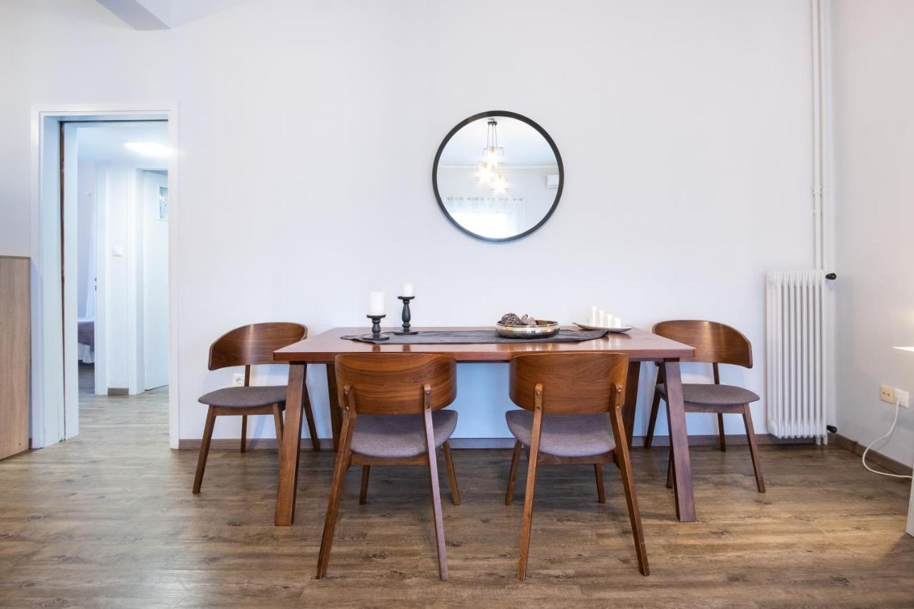 Apartment With Parking Near Medical Center Athen Eksteriør billede