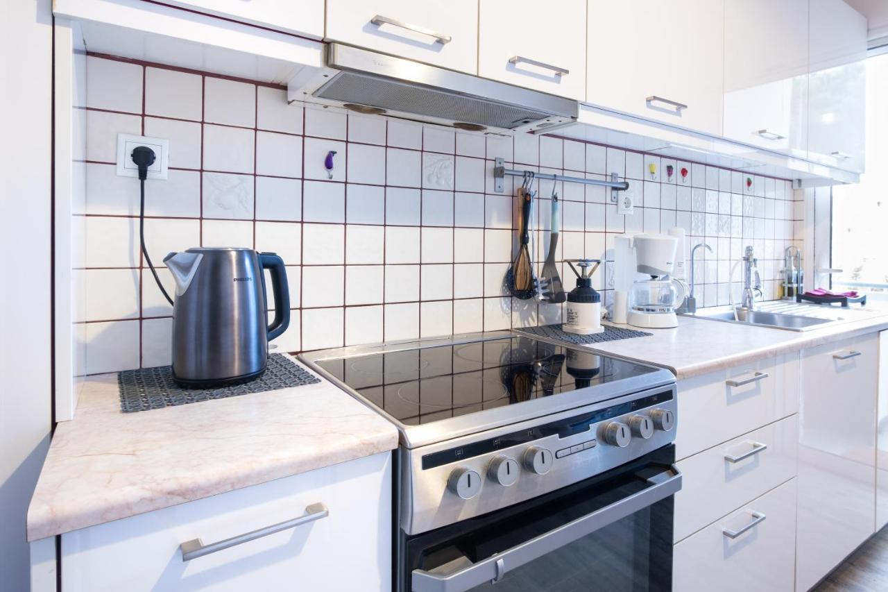 Apartment With Parking Near Medical Center Athen Eksteriør billede